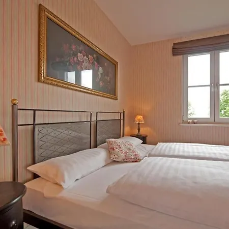 Ferienhaus Einhorn Groß Schwansee